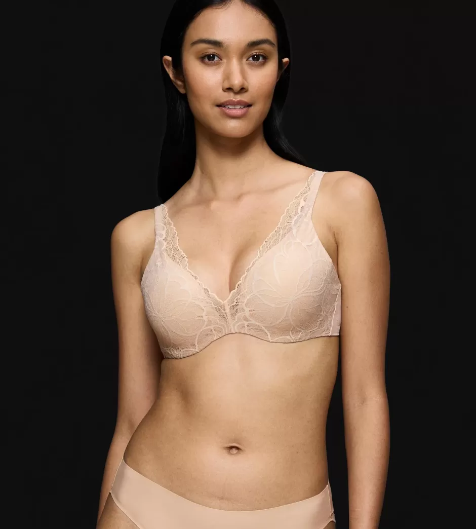 Triumph BODY MAKE-UP ILLUSION LACE NudeBeige Online